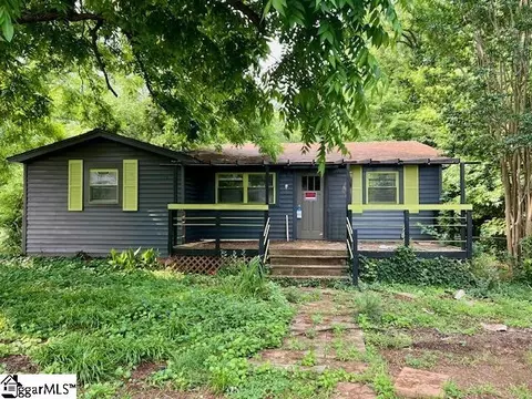 15 15a Gilreath St, Greenville, SC 29609
