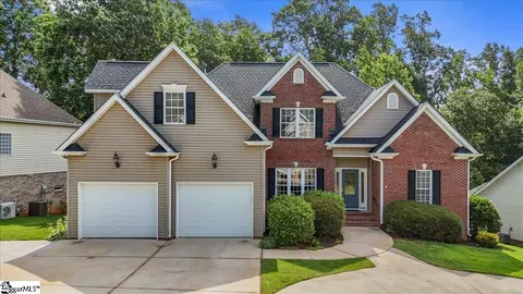 118 Glencreek Dr, Greer, SC 29650