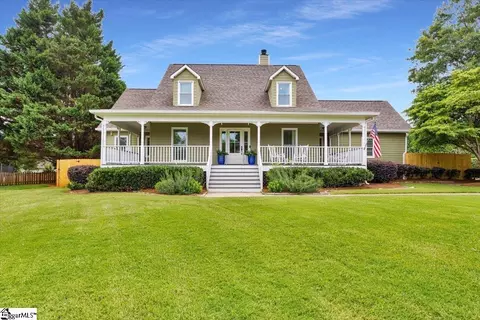 109 W Fieldsparrow Ct, Greenville, SC 29615