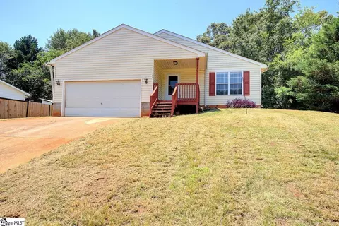 305 Ridgeover Dr, Greenville, SC 29617