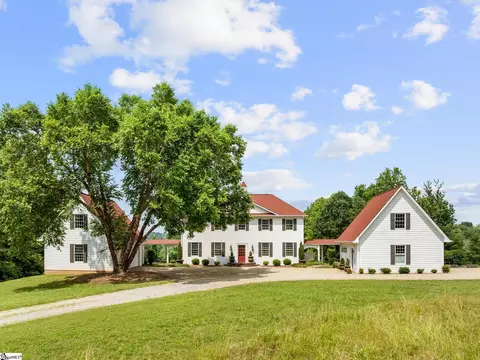 216 Mount Vernon Dr, Tryon, NC 28782