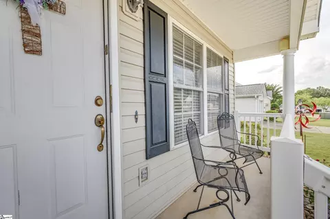 Exterior - 110 Baldwin Pl, Easley, SC 29642 photo 3 of 7