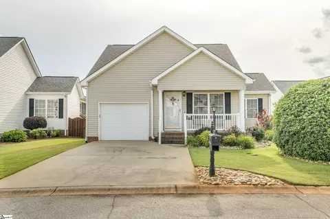 110 Baldwin Pl, Easley, SC 29642