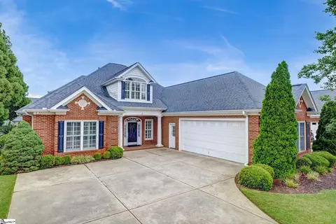 3 Henson Pl, Greer, SC 29650