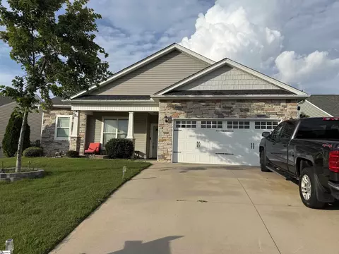 302 Shada Ln, Greenville, SC 29611