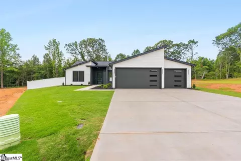 2080 Blessed Dr, Inman, SC 29349