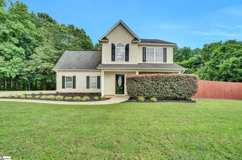 305 Cunningham Rd, Woodruff, SC 29388