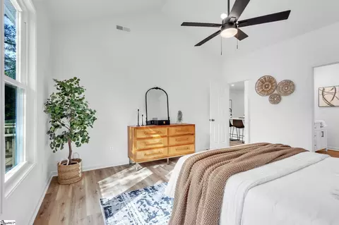 Bedroom - 404 Burrell St, Pendleton, SC 29670 photo 3 of 5