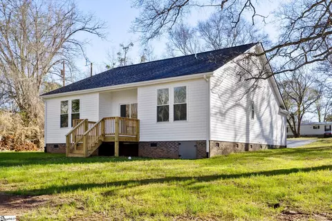 Exterior - 404 Burrell St, Pendleton, SC 29670 photo 3 of 3