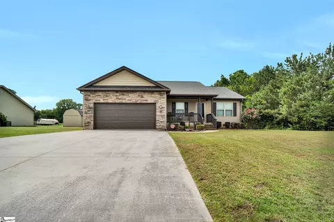 102 Tea Leaf Ct, Anderson, SC 29626