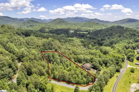 6 Foxboro Rd, Travelers Rest, SC 29690