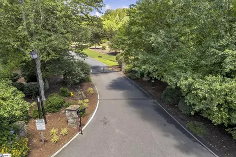 6 Foxboro Rd, Travelers Rest, SC 29690 photo 3