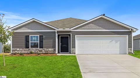 121 Elgin Dr, Laurens, SC 29360