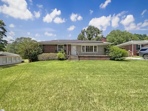 103 Gilstrap Dr, Greenville, SC 29609