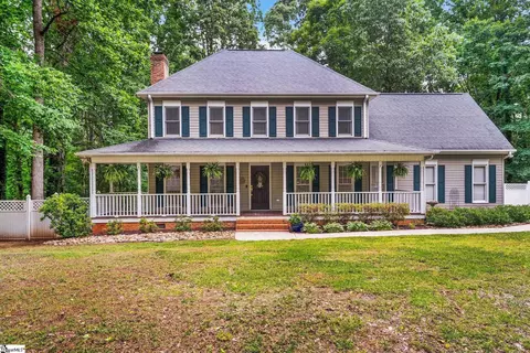 500 Shadow Oaks Dr, Easley, SC 29642