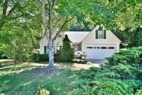 30 Glencove Ct, Simpsonville, SC 29681