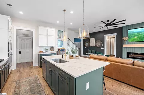 324 Novelty Dr, Greer, SC 29651 photo 16