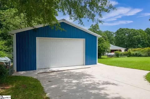 14 Rollingreen Rd, Greer, SC 29651 photo 4