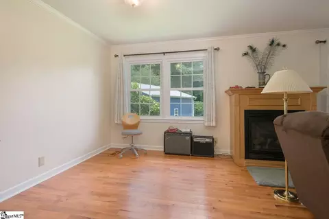 14 Rollingreen Rd, Greer, SC 29651 photo 15