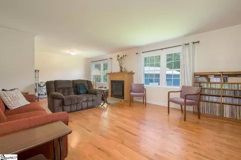 14 Rollingreen Rd, Greer, SC 29651 photo 13
