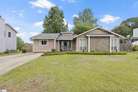 522 Reid School Rd, Taylors, SC 29687