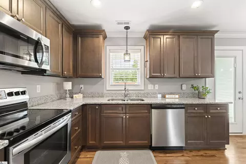 Kitchen - 417 Addison Cir, Pelzer, SC 29669 photo 1 of 2