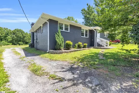 517 Goldsmith Rd, Simpsonville, SC 29681