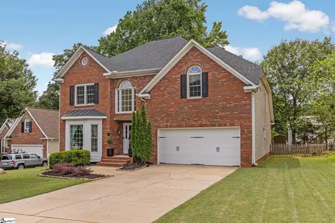 18 Overcup Ct, Greer, SC 29650