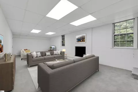 Living - 505 E Hackney Rd, Greer, SC 29650 photo 3 of 4