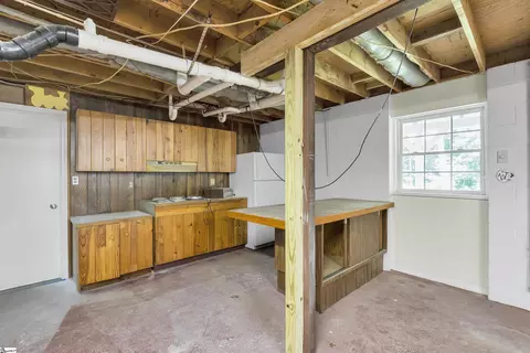 Kitchen - 505 E Hackney Rd, Greer, SC 29650 photo 5 of 5