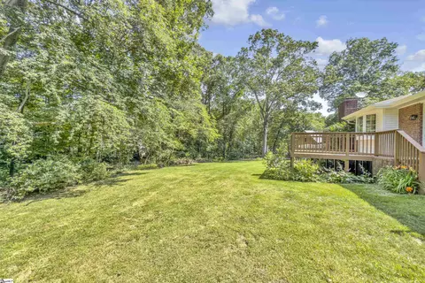 Exterior - 505 E Hackney Rd, Greer, SC 29650 photo 5 of 8