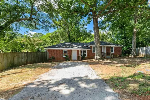 34 Bagwell Cir, Greenville, SC 29605