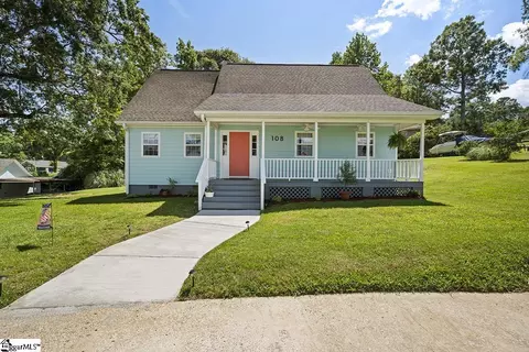 108 Lakeshore Dr, Greenwood, SC 29649