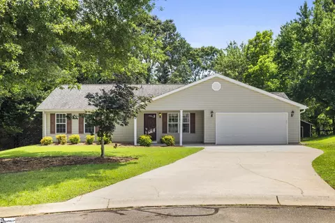 210 Admiral Ln, Greer, SC 29650
