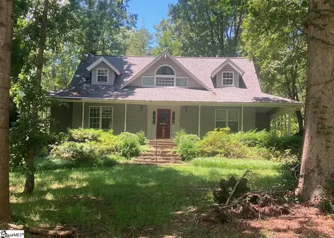 110 Manor Ct, Central, SC 29630