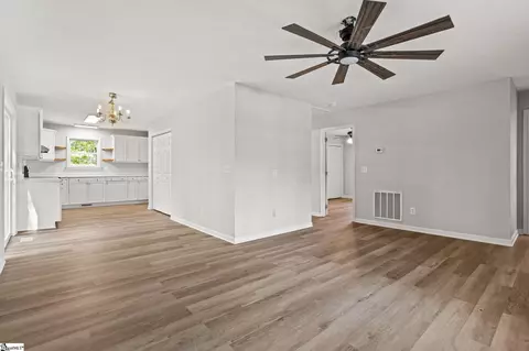 104 Gilbert St, Greer, SC 29651 photo 10