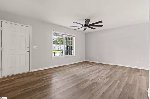 104 Gilbert St, Greer, SC 29651 photo 11
