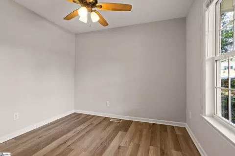 104 Gilbert St, Greer, SC 29651 photo 13