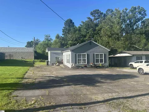 101 Elm St, Clinton, SC 29325