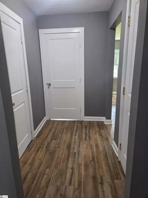 Entry Way - 207 Sanders St, Honea Path, SC 29654 photo 1 of 1