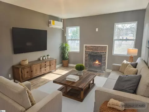 Living - 207 Sanders St, Honea Path, SC 29654 photo 2 of 2