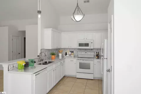Kitchen - 102 Tralee Ln, Greer, SC 29650 photo 2 of 2