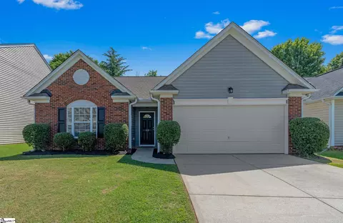 102 Tralee Ln, Greer, SC 29650
