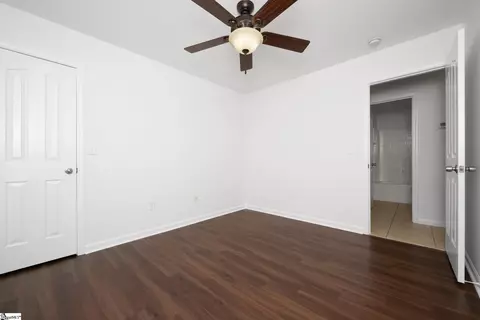 Bedroom - 102 Tralee Ln, Greer, SC 29650 photo 2 of 5