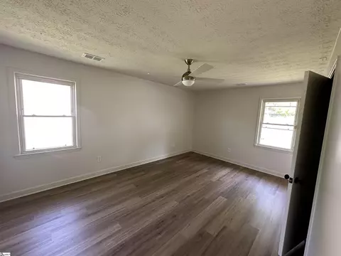512 Rotterdam Rd, Easley, SC 29640 photo 10