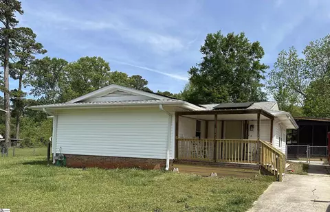 512 Rotterdam Rd, Easley, SC 29640