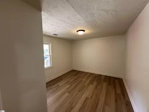 512 Rotterdam Rd, Easley, SC 29640 photo 6