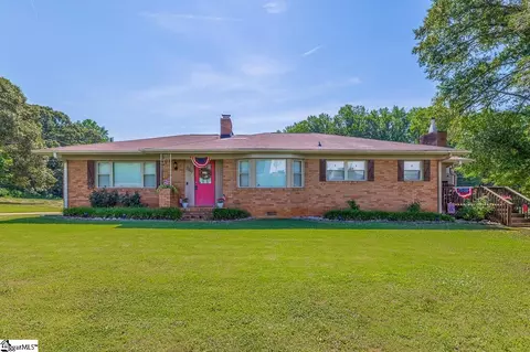 849 Harvey Rd, Greer, SC 29651