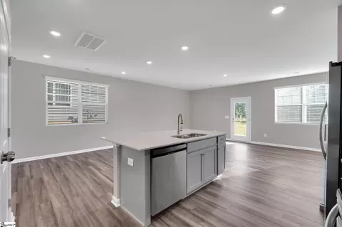 291 E Compass Way, Easley, SC 29640 photo 9