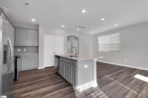 291 E Compass Way, Easley, SC 29640 photo 8